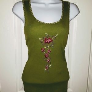Twisted Heart Olive Green Floral Embroidery Tank M